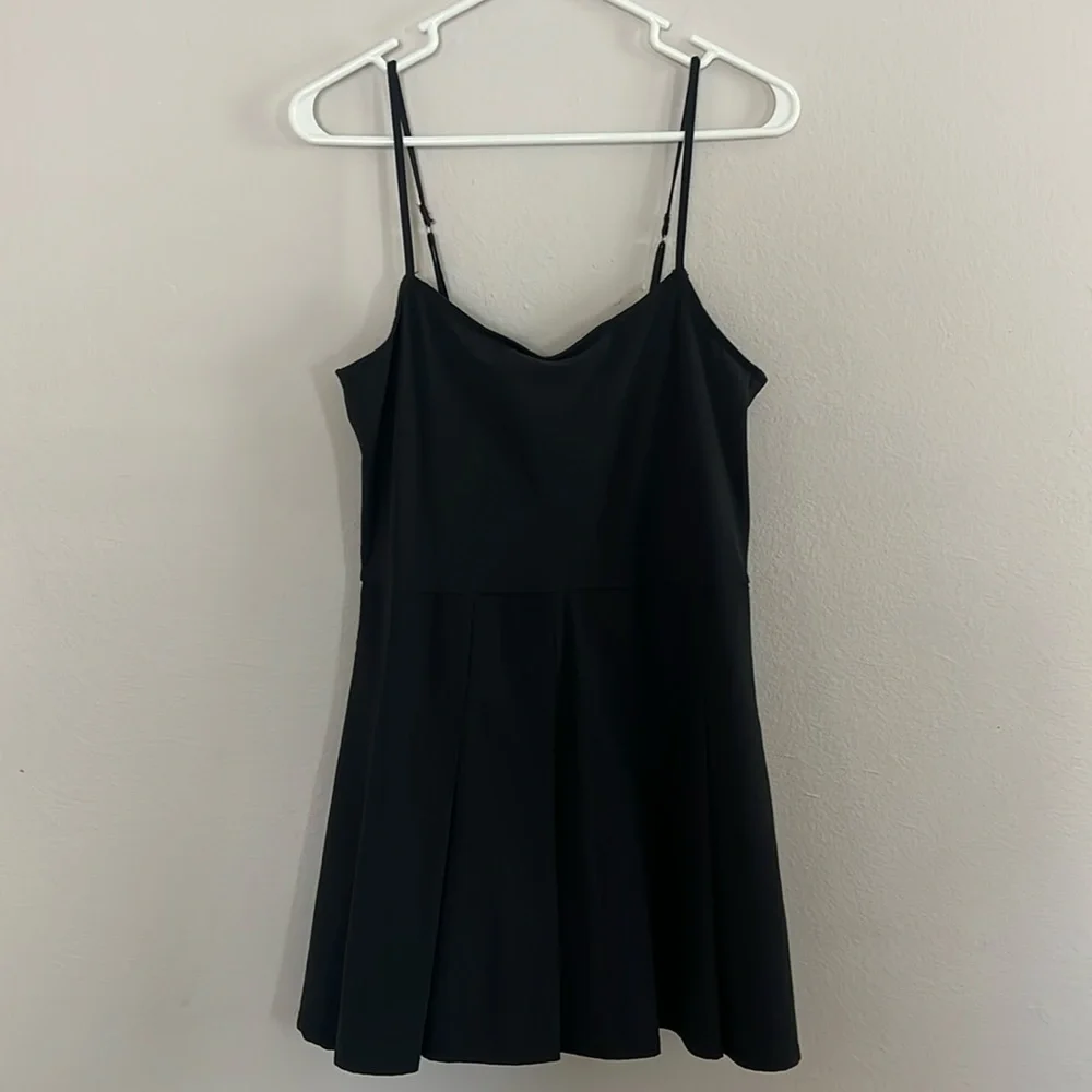 Abercrombie & Fitch Pleated Traveler Mini Dress Size M - Picture 3 of 10